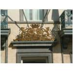 _images/20050918_027_BE_Spa_Villa_Royale_Eingang_Emblem.jpg